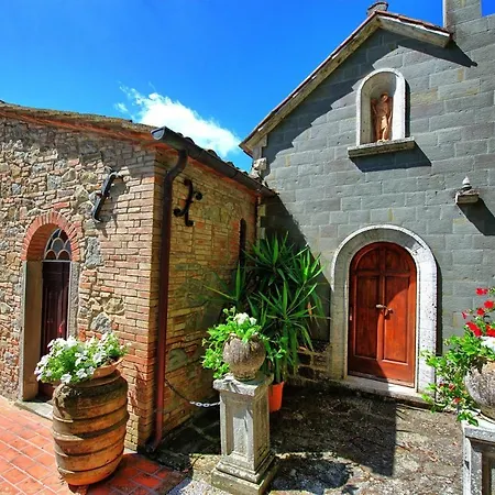 Montecchio Sleeps 6 With Pool Cortona