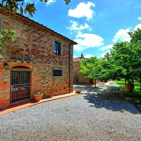 Montecchio Sleeps 6 With Pool Appartamento