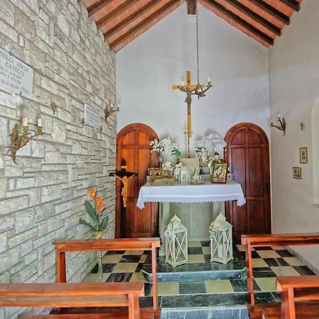 Montecchio Sleeps 6 With Pool *